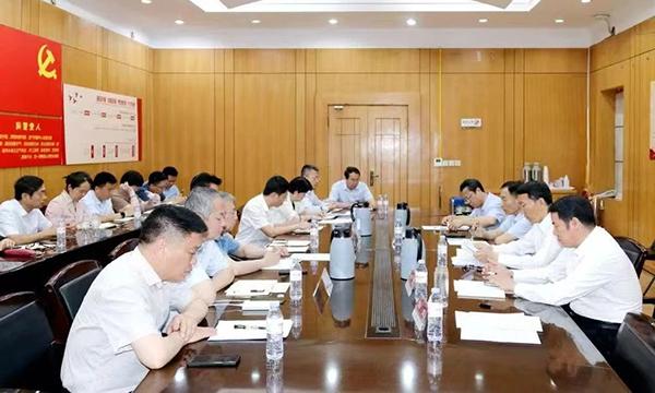 欧洲杯押注app召开党委理论学习中心组会议传达学习贯彻习近平总书记视察山东重要讲话重要指示精神